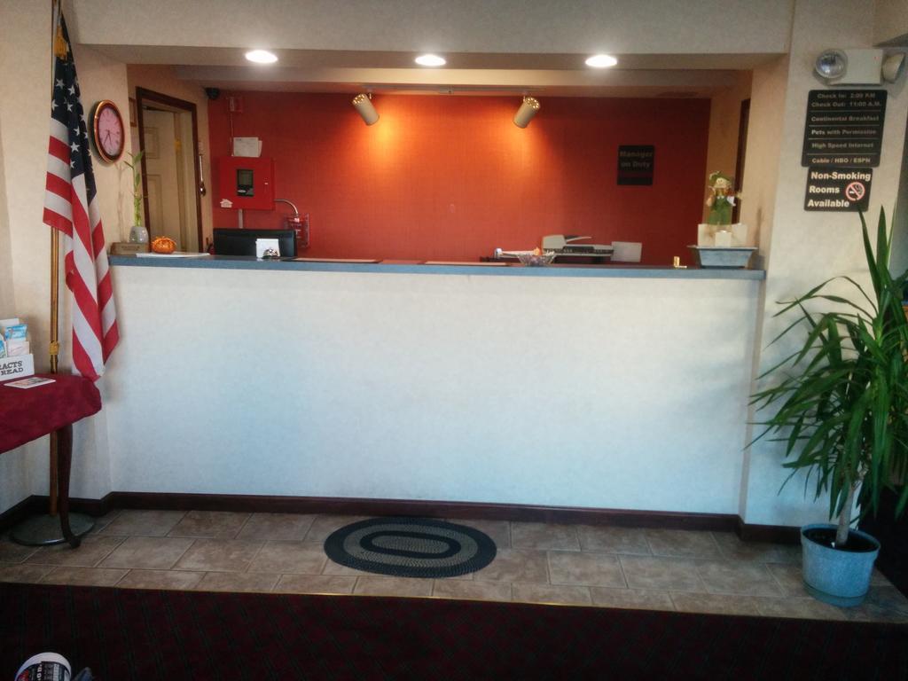 Budget Inn- Troy Екстер'єр фото